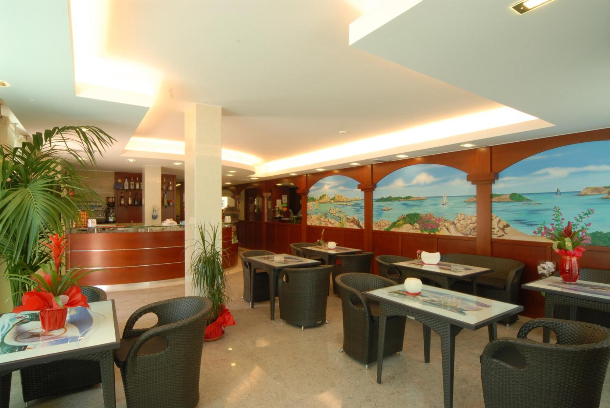 Residence Costa Smeralda Grottammare Ngoại thất bức ảnh