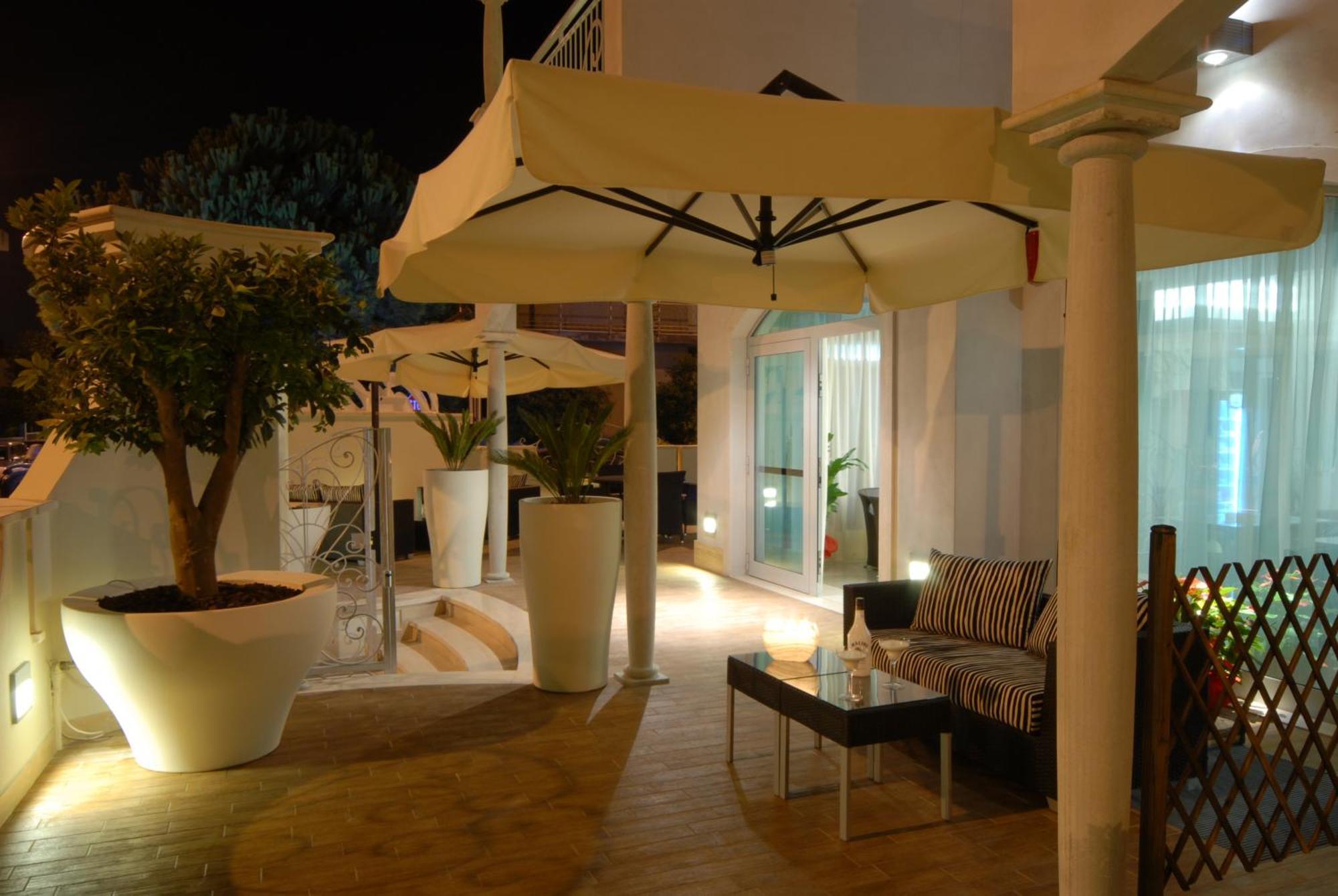 Residence Costa Smeralda Grottammare Ngoại thất bức ảnh