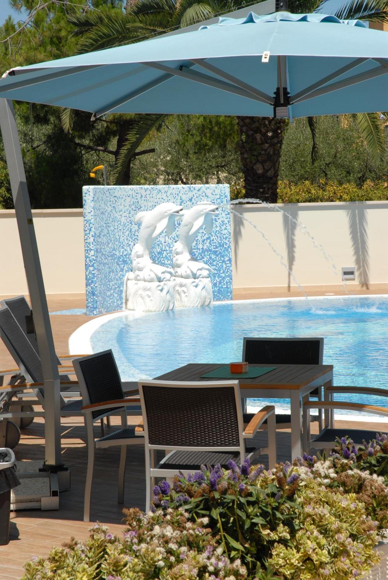 Residence Costa Smeralda Grottammare Ngoại thất bức ảnh